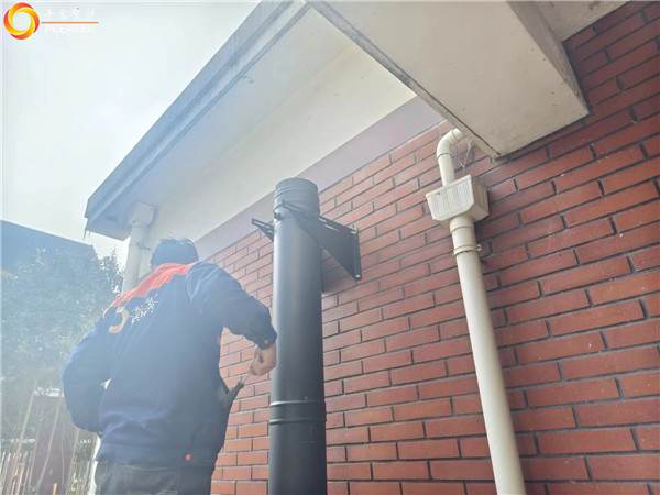 上海泰晤士小鎮丹麥Aduro A15獨立壁爐安裝 | 平客壁爐.jpg